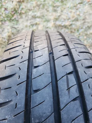 Neumático Michelin 225/70 R15C