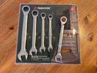 Llaves de boca estrella con carraca