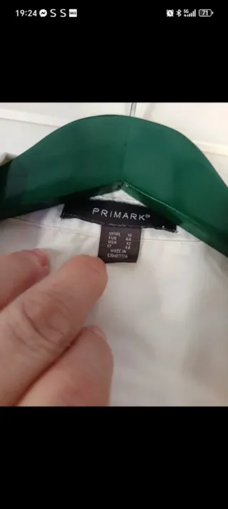 Pantalones negros de camarera. Y camisas,c/1€