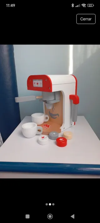 Cafetera de madera para niños