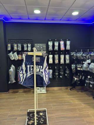 Material deportes de contacto Leone