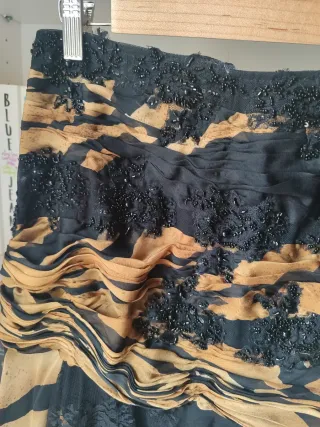 Conjunto Fiesta Corse y Falda Larga Negro/Oro