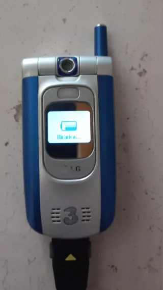 LG U8330 Cellulari Vintage - 2 Pezzi