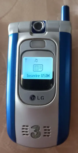 LG U8330 Cellulari Vintage - 2 Pezzi