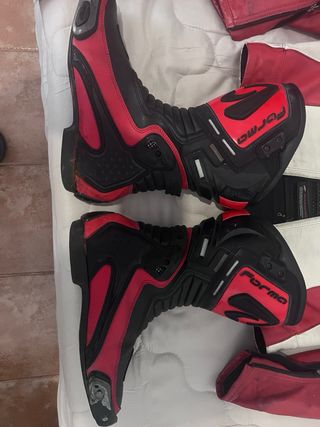 Mono de cuero para moto Alpinestars