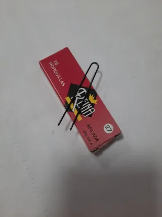 Horquillas Reina 27 Negra Afilada