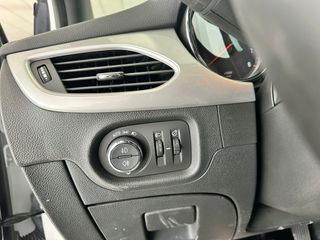 Opel Astra 1.2T SHL 81kW (110CV) Astra