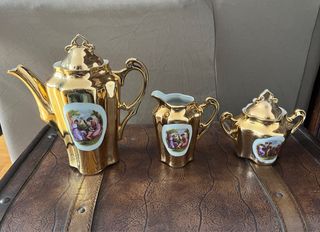Juego de Té Vintage en Porcelana Dorada