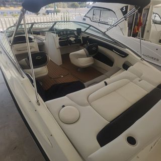 Rinker Captiva 216