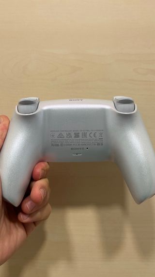 Mando DualSense Chroma Pearl PS5