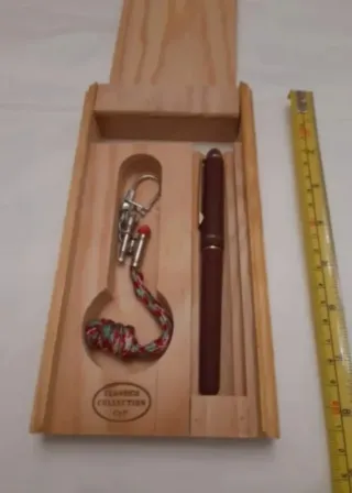 Bolígrafo y llavero vintage