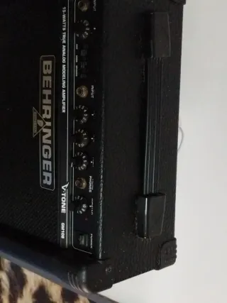 Amplificador Behringer V-TONE GM108