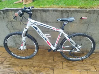 Bicicleta Trek 4900 Montagna