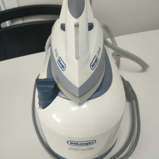 Centro de Planchado DeLonghi Stirella