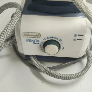 Centro de Planchado DeLonghi Stirella