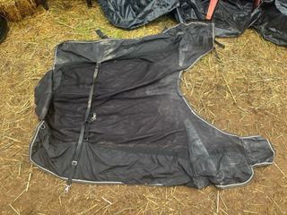 Manta impermeable caballo 125