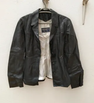 Chaqueta de cuero L Minority Negra