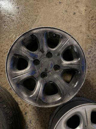 Llantas Saxo (4 unidades)