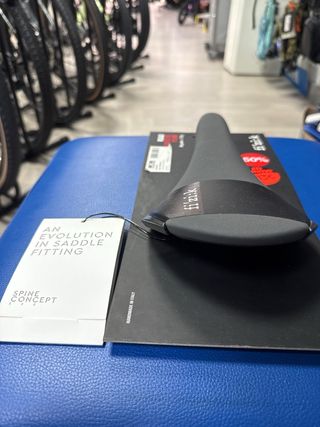 Sillín Fizik Aliante R3 K:ium Negro