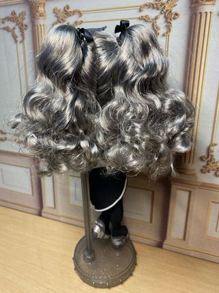 Muñeca Rainbow High