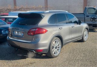 Porsche Cayenne 2011
