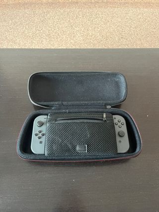 Nintendo Switch + Funda Gigante