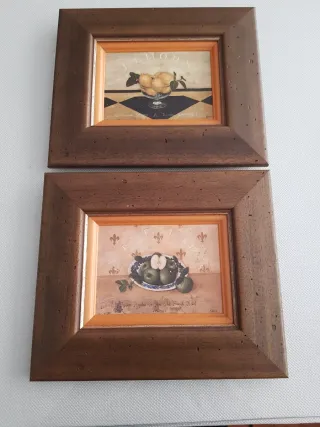 Coppia di quadri dipinti su legno