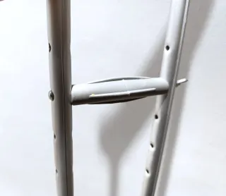 Muleta axilar ajustable