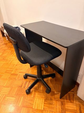 Mesa y Silla Negra para Oficina/Estudio