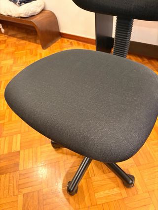 Mesa y Silla Negra para Oficina/Estudio