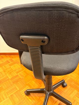 Mesa y Silla Negra para Oficina/Estudio