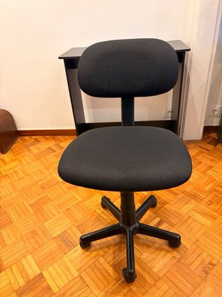 Mesa y Silla Negra para Oficina/Estudio