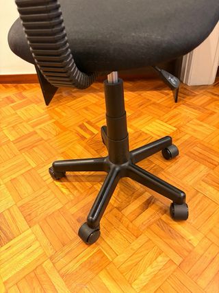 Mesa y Silla Negra para Oficina/Estudio