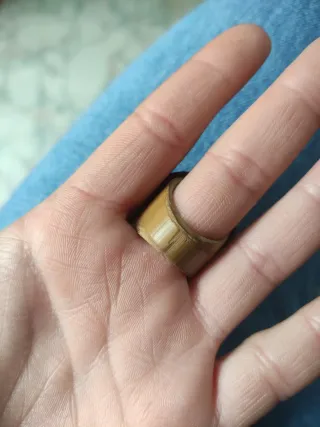 Anillo artesanal floral resina natural