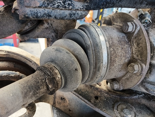 TRANSMISION TRASERA DERECHA MITSUBISHI MONTERO (V