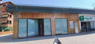 Se ALQUILA Magnifico LOCAL Centrico