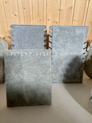 Lote A de 15 expositores joyeria terciopelo gris