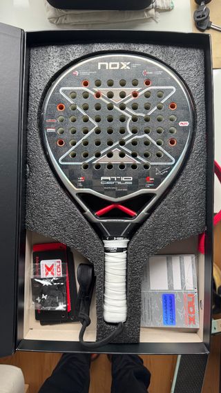 Pala Pádel Nox AT10 18K Agustín Tapia