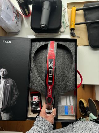 Pala Pádel Nox AT10 18K Agustín Tapia