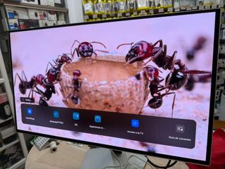 Monitor da gioco SAMSUNG Odyssey G80SD OLED, 32"