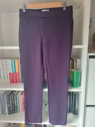 Pantalones granate