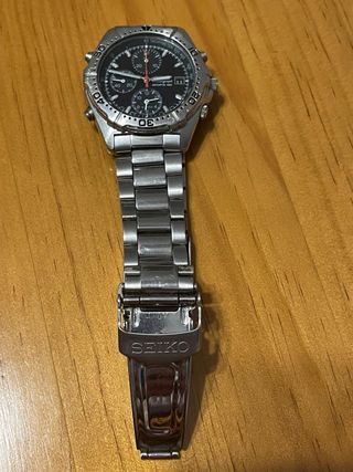Reloj Seiko Chronograph Sports 150 WR 100m 7T32