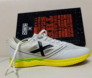 Zapatillas Munich Running Flash Blancas y Amarilla