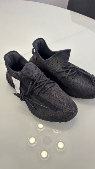 Adidas Yeezy Boost 350 V2 Negro