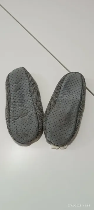 Babucce donna grigie con fiocco bianco Tg 36-38