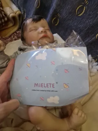 Bebé Reborn con accesorios