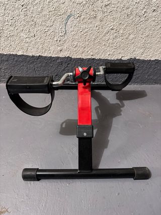Bicicleta estática para ejercicios.