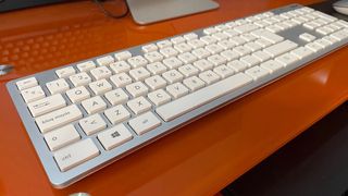 Asus AIO V241 All-in-One PC