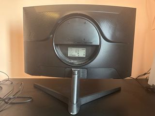 Monitor Samsung Odyssey C27G55 27 Curvo