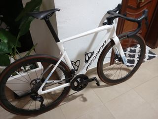 Bicicleta Megamo Pulse 2025 Di2 105 talla M